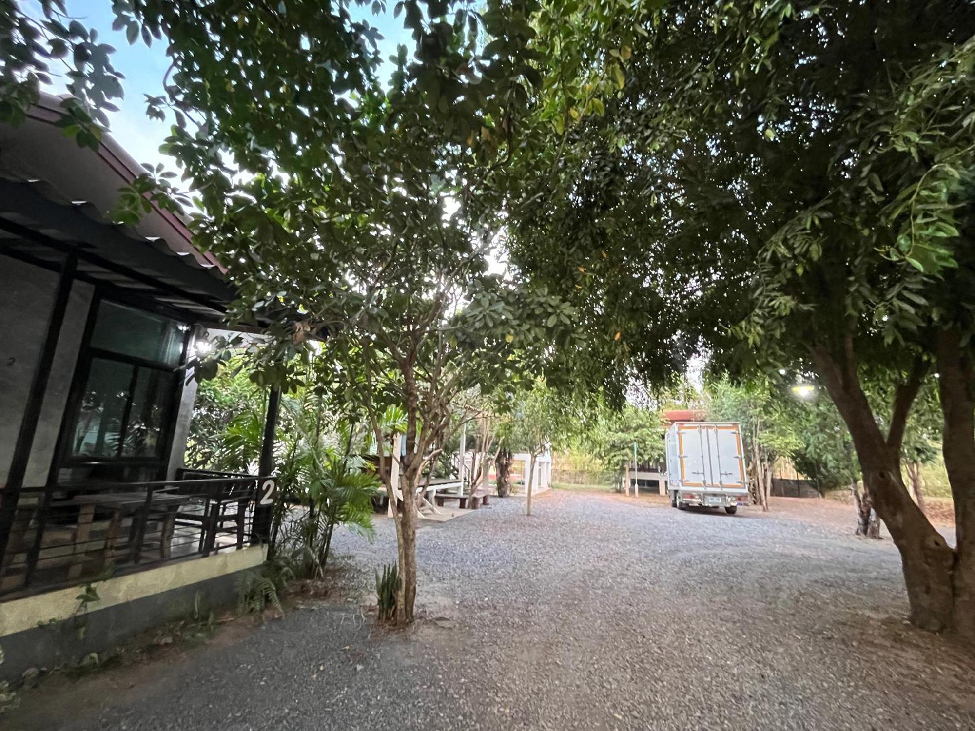 Sangkaset Resort Ban Mong Muang Exterior foto